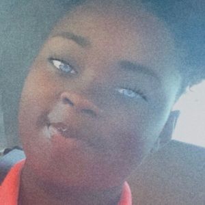 Meet your Posher, Aines